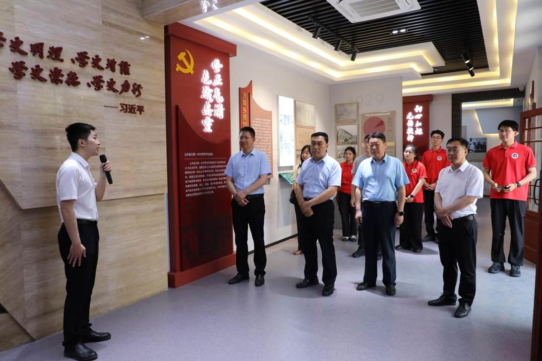 参观